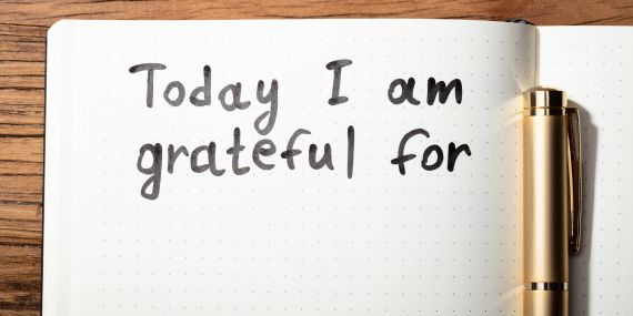 New Ways To Be Grateful During The Holidays - a journal for gratitude